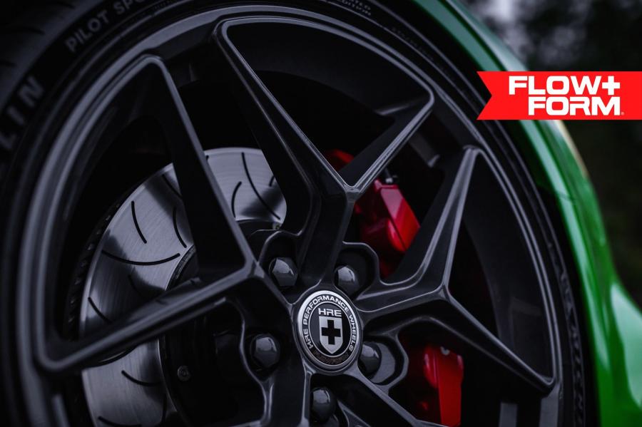 Колеса Audi S3 Sedan on HRE Wheels (FF11) 2019 года  (фото 10 из 10)